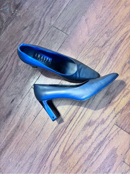 Amalfi Shoes - Amalfi Black with hint of deep Midnight Blue Block Heel Pumps